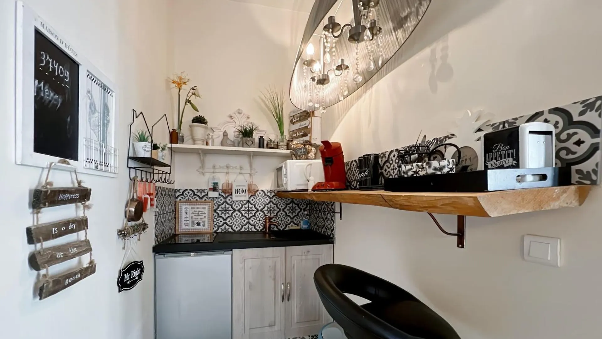 Charming Studio In The Heart Of Paris Apartment